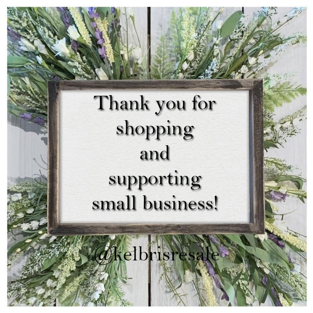 The Spirit of Christmas Is Love Wall Decor🦋 - Picture 8 of 8